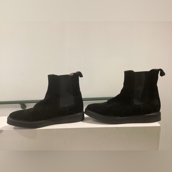 Men's Black Suede Chukka Boots - Picture 2 of 7